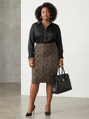 St. John Collection Black and Cream Zebra-Style Pencil Skirt